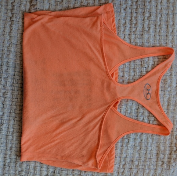Loose fitting Under Armour Tank - Picture 3 of 3